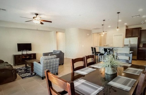 Anthem at Merrill Ranch House | Amazing outdoor space! 5 minute walk to park with paved trails.