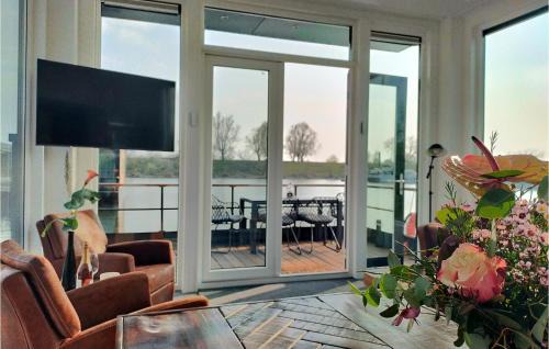 Ohe en Laak Boat Rental | Amazing Ship In Ohé & Laak With Wifi