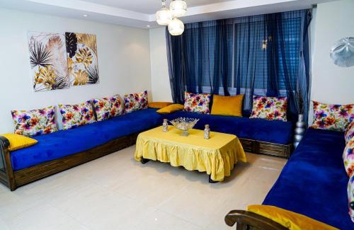 Cite Al Mohammadi Apartment | Amazing Stylish Apt with Pool