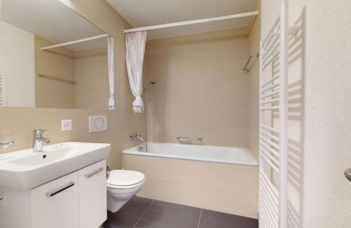 Sihlfeld Apartment | Amazing/sunny 2 bedroom flat in the city center (West 6)