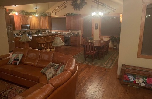 Angler Mountain Ranch House | Amazing View Mountain Home - Private Neighborhood