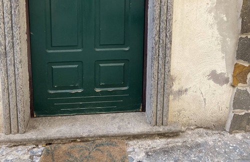 Genzano di Roma Apartment | Amazing view overlooking the volcanic lake Nemi (Pet friendly)