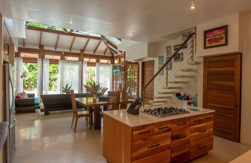 Chiguata House | Ambar Deluxe Beach Jungle Pool House