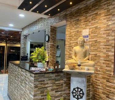 Aluthgama Hotel | Amber House Lanka