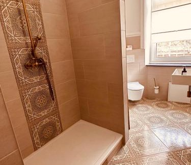 Kleinblittersdorf Apartment | Ambiente Deluxe - Schloss Falkenhorst