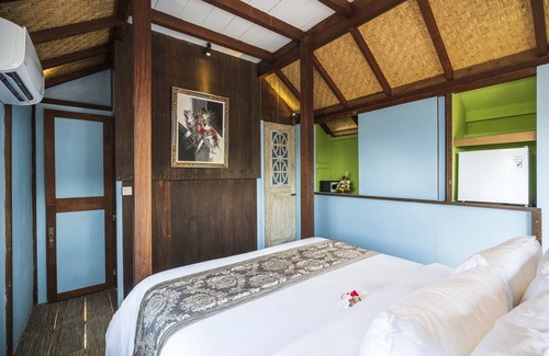 Purwakerti Cabin | Amed Lodge with seaview and diving spot