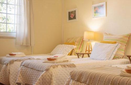 Abrantes Bed & Breakfast | AmendoeirasHouse-SustainableLiving