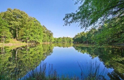 Rockmart Bed & Breakfast | Americana at Becks Lake Bed and Breakfast