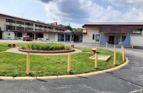 Moline Hotel | Americas Best Value Inn Moline