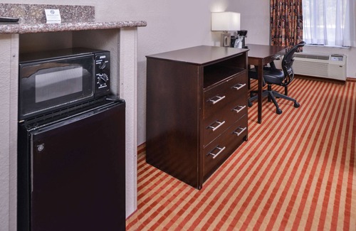 Bastrop Hotel | Americas Best Value Inn & Suites Bastrop