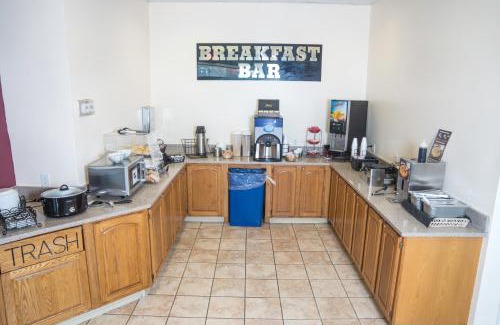 St. Louis Hotel | Americas Best Value Inn St. Louis/South