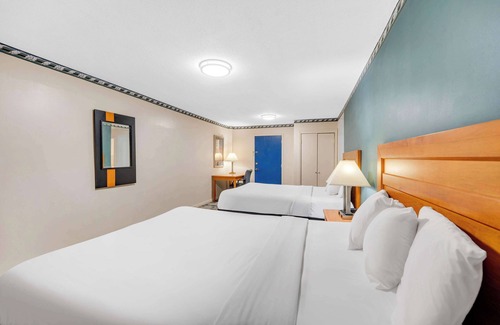 Stonington Hotel | Americas Best Value Inn Stonington Mystic