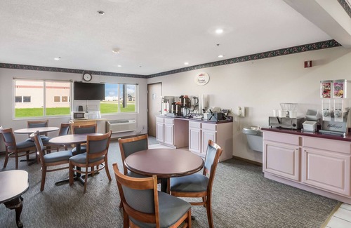 Wenona Hotel | Americas Best Value Inn Wenona
