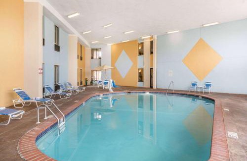 Johnston Hotel | AmericInn by Wyndham Johnston Des Moines
