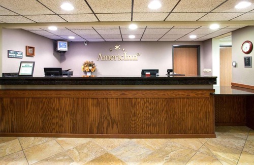 New London Hotel | AmericInn by Wyndham New London