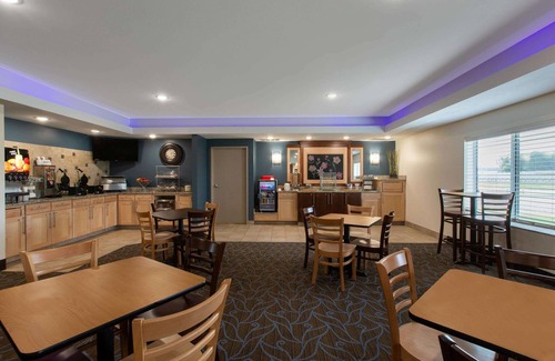 Sioux Falls Hotel | AmericInn by Wyndham Sioux Falls North