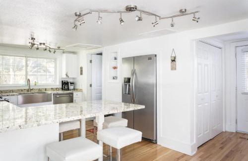 Elk Rapids House | Ames Cottage Elk Rapids