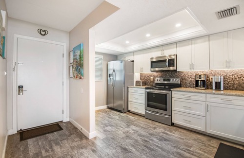 Bradenton Beach Condo | AMI Completely Renovated Sunset Paradise! Direct Beach Front Gulf View Condo#105