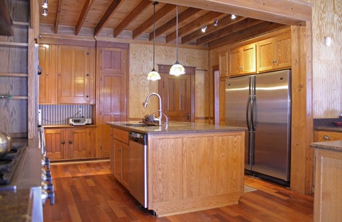 Town of Benton House | Amish Guest Farmhouse on Seneca Lake Wine Trail, Boasts Gorgeous Lake View