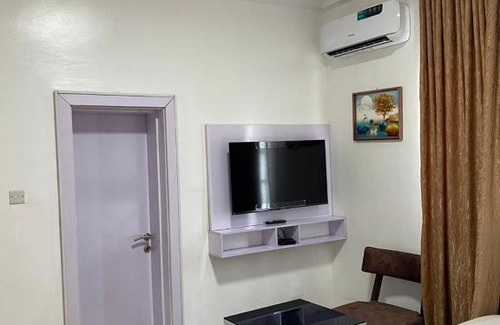 Gwarinpa Estate Apartment | AMPLACE Luxury Apartment