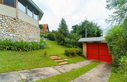 Campos do Jordao House | Amplo quintal, 4Q, 8min do Parque Capivari