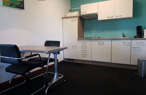 Landsmeer Apartment | AMSTERDAM COUNTRY AREA 15 MINUTES FROM CENTER APARTMENT ON THE GROUND FLOOR