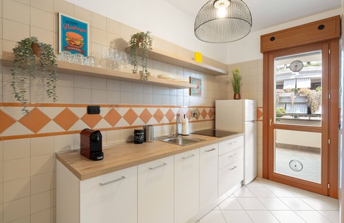 Torrino Apartment | Amsterdam Suite Design + parkingn