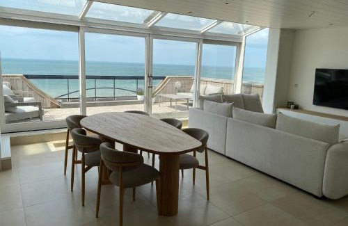 Westende Apartment | Amuzee