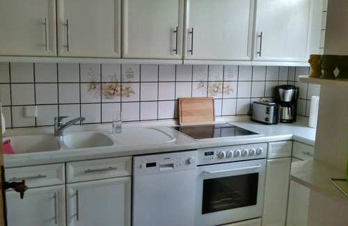 Frintrop Apartment | An apartment. near Centro O