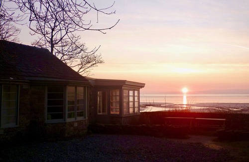Carsethorn Cottage | An idyllic seaside cottage right on the beach with stunning views. The most perfect position for a