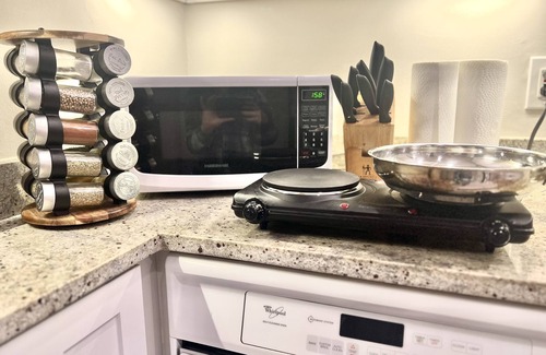 Glover Park House | An oasis in Glover Park - guest suite with parking