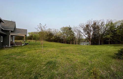 New London House | An Oasis on the Lake