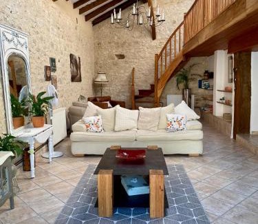 Saint-Eutrope-de-Born House | Anahata Gite