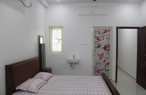 Tiruchendur Cabin | Anand Classic