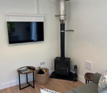 Ballydehob Ski Chalet | Ancaire Lodge