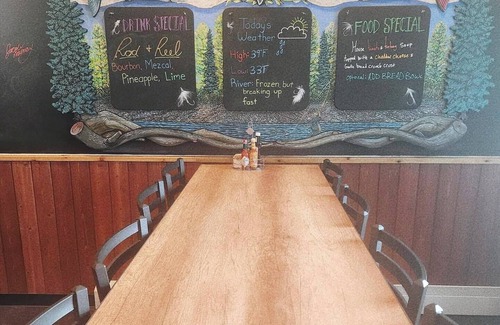 Anchor Point Hotel | Anchor Point Stays, Room 4 with Cozy 2 bed