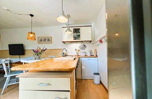 Westerholz Apartment | Anchorage "No. 8" by the sea - vacation apartment for up to 4 people (with dog)