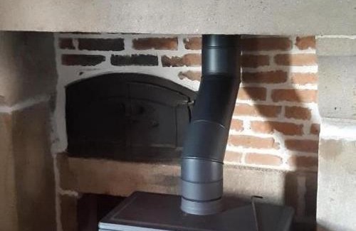 Marcillat-en-Combraille House | Ancien corps de ferme rénové avec terrasse, chauffage électrique et wifi à Marcillat-en-Combraille - FR-1-489-369