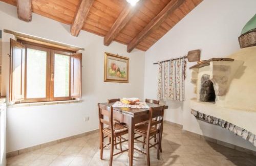 Stilo House | Ancient holiday home in the countryside of Stilo with garden