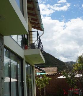 Andahuaylillas House | Andahuaylillas Quedate Aqui