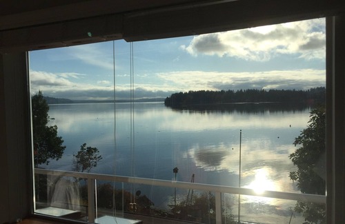 Anderson Island House | Anderson Island Luxury Beach Home. Kayak, HotTub, Paddle Board, Beachfront, View