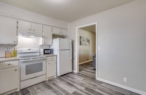 Andover House | Andover Abode - sleeps 6