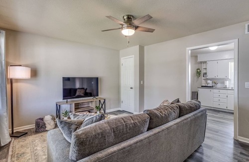 Andover House | Andover Abode - sleeps 6