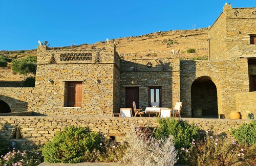 Megas Yialos-Nites House | Andros Serenity-Adults Only-Sea view-pool/jacuzzi stone residence