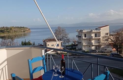Lefkandi Apartment | Angela's Seaview Apartment