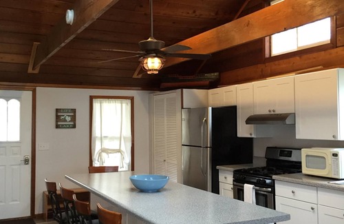 Unadilla Township Cottage | Angler's Cove - Family Friendly Lakefront Cottage