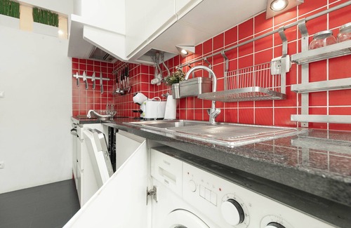 Santo Condestavel Apartment | Anise Apartment, Wifi, AC, Balcony