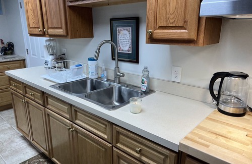New Holland Bed & Breakfast | AnJ Bed and Breakfast, family friendly, quiet country setting.
