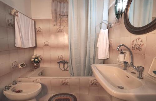 Neromilos House | Anna's House
