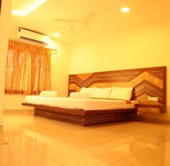 Velankanni Hotel | Annai in Saravana Bhavan Fine stay and Restaurant